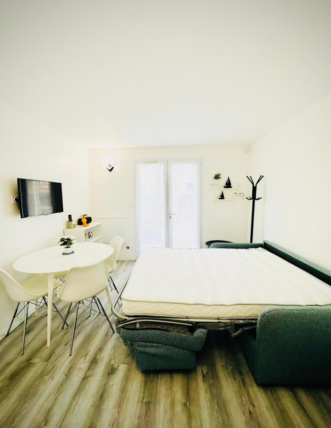 Appartamento T2 4 Personnes Rdc 50m Et Corniche *